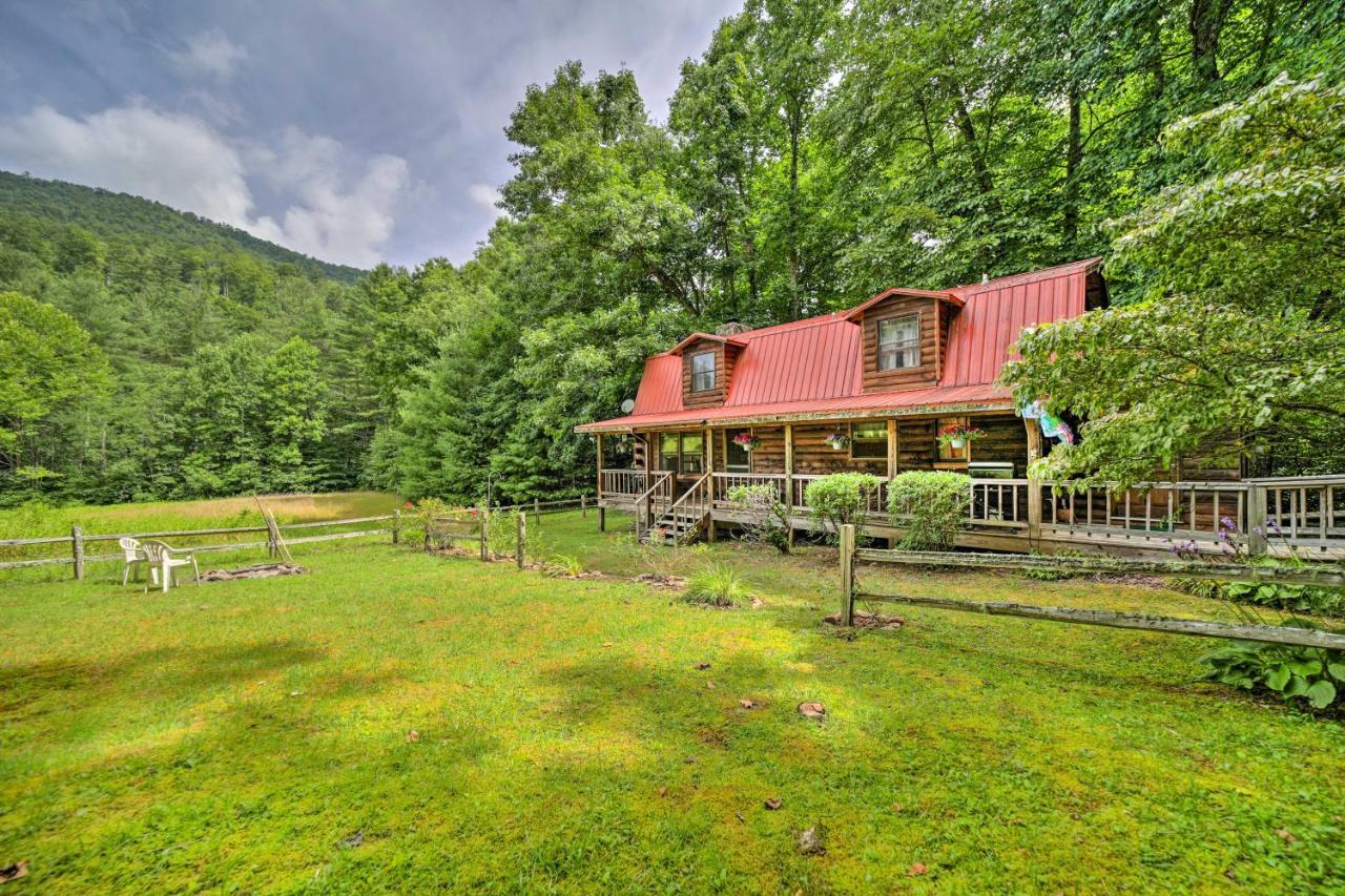 Scenic Creekside Cabin With Wraparound Porch! Villa Highlands Exterior photo