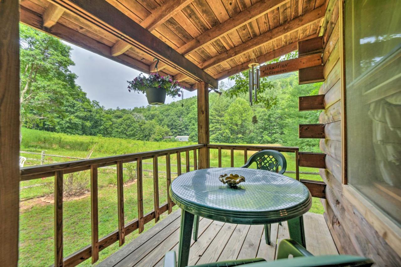 Scenic Creekside Cabin With Wraparound Porch! Villa Highlands Exterior photo