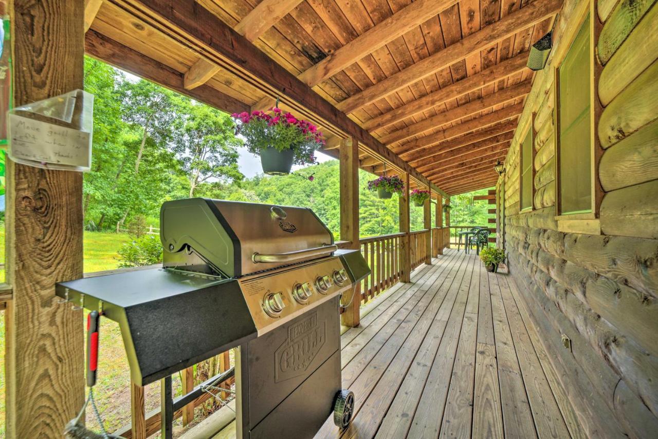 Scenic Creekside Cabin With Wraparound Porch! Villa Highlands Exterior photo